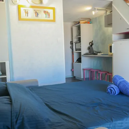 Mezzanino By Pom, Pkg, Mezzanine * 阿格德